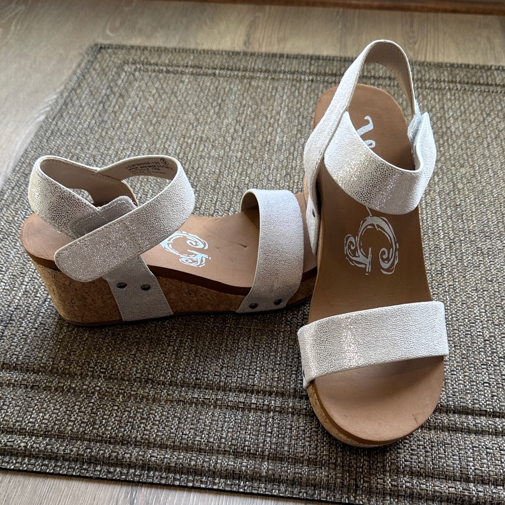 Women’s wedge sandals. Size 9